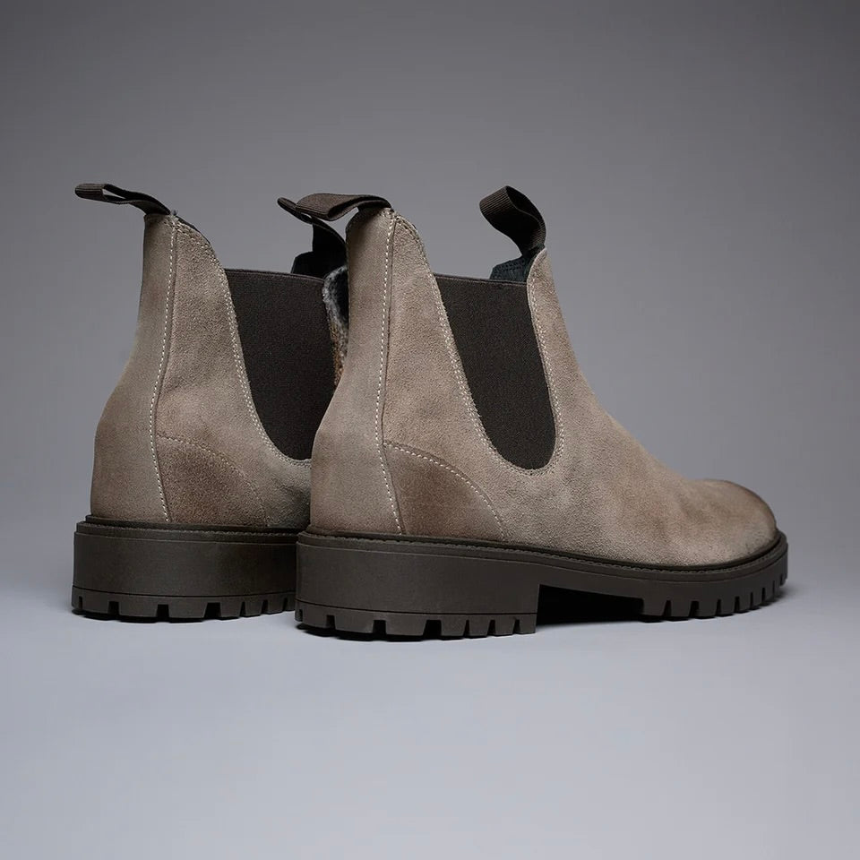 V2 | SHERLOCK STIVALETTO SCAMOSCIATO TORTORA CON INSERTO IN TESSUTO