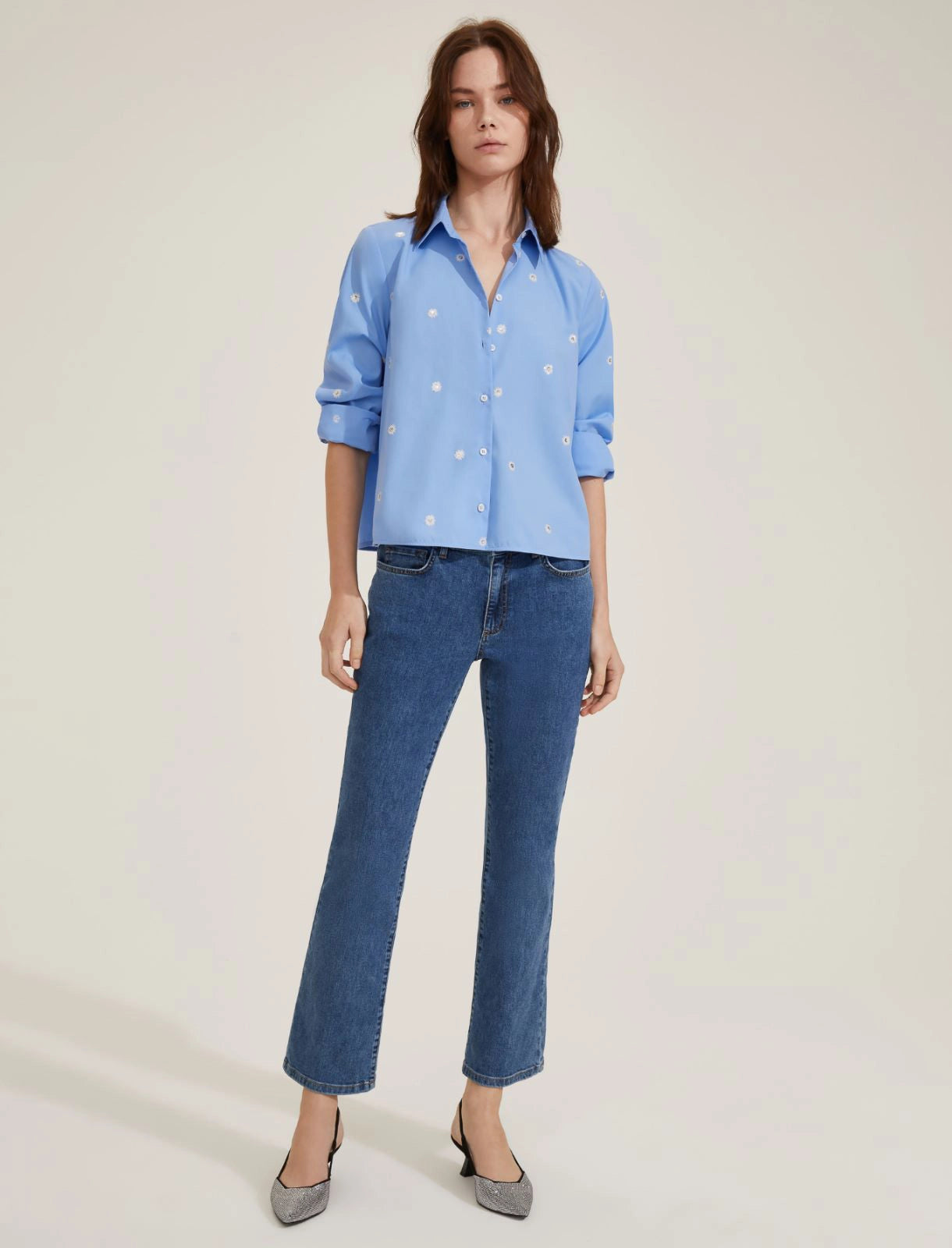 Emme Marella | Camicia svasata con micro paillettes a fiori - azzurro inteso