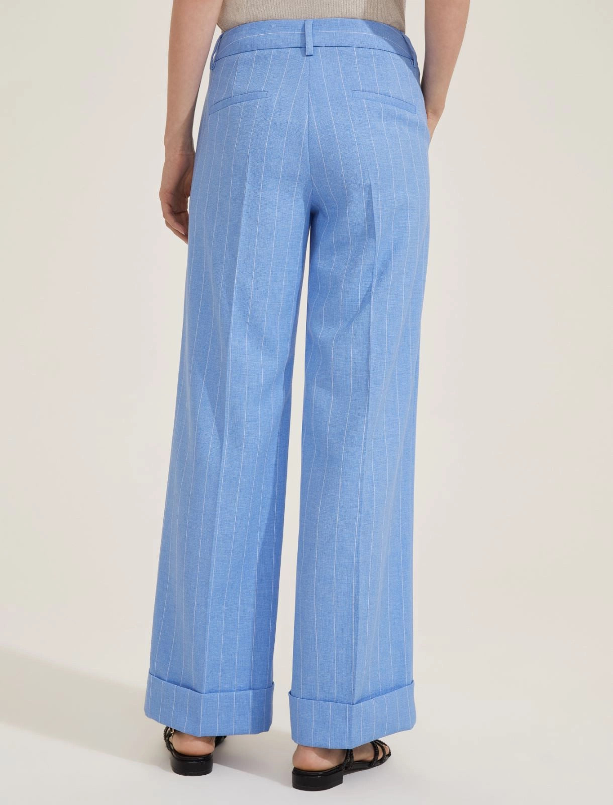 EMME Marella | Pantalone wideleg con risvolto - celeste gessato